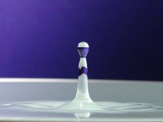 Dropography Wassertropfen Hochgeschwindigkeitsfoto